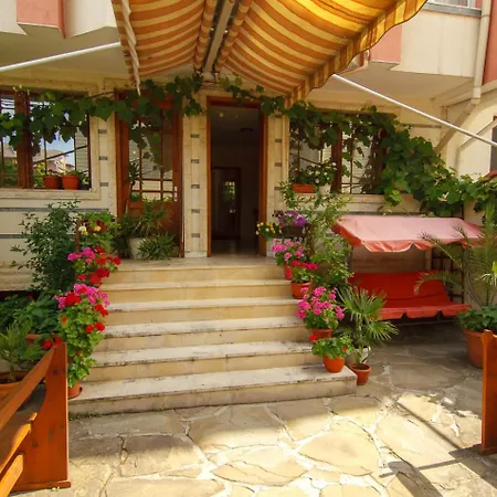 Guest house Къща За Гости Диамант 3*